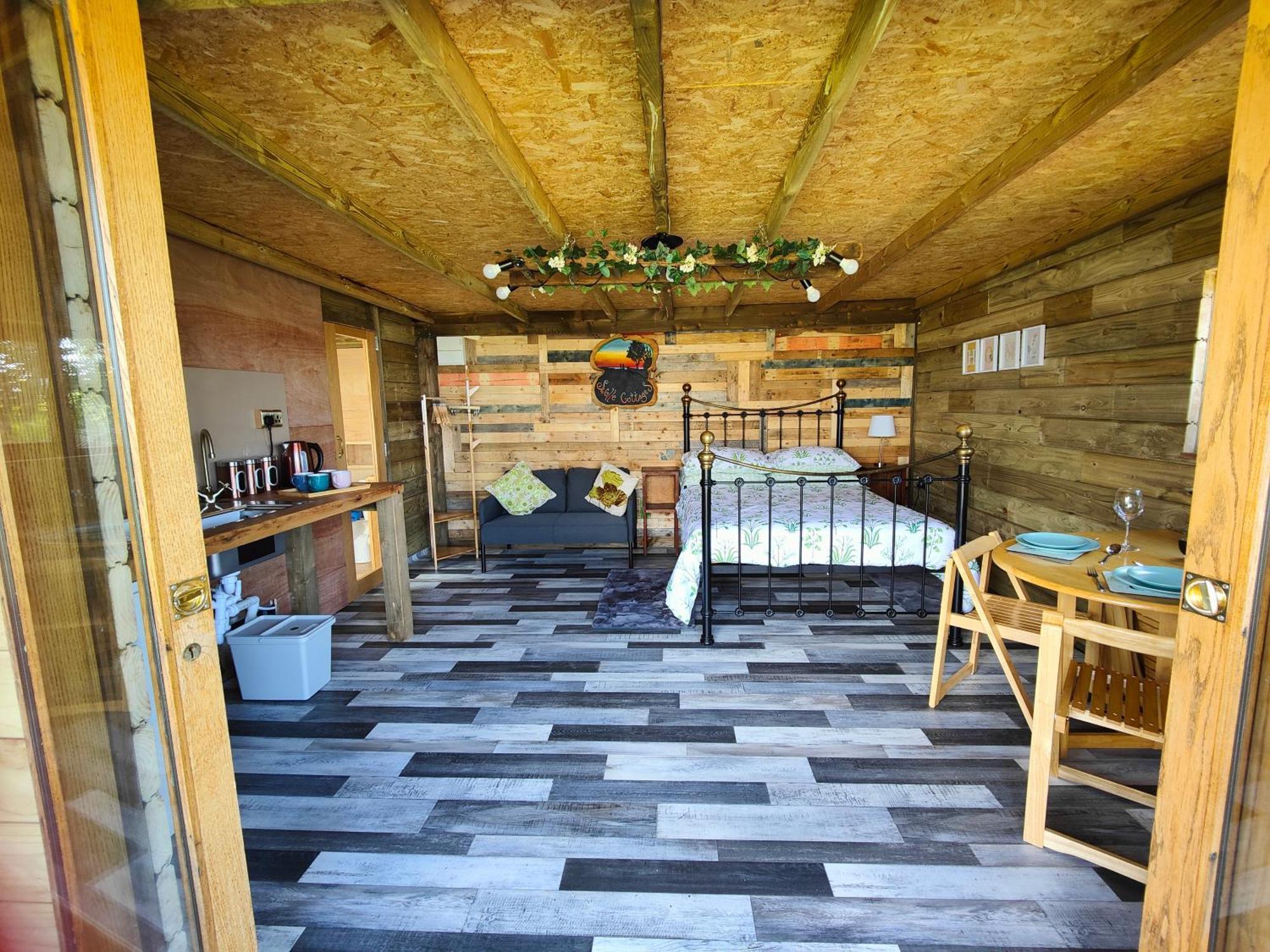 Little Swelle Cabin With Awesome Sea Views Poundstock ภายนอก รูปภาพ